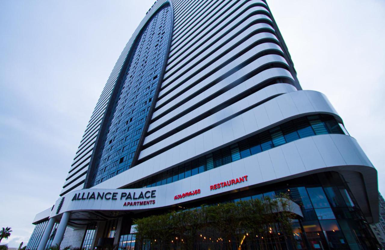 Apartments In Alliance Batoemi Buitenkant foto